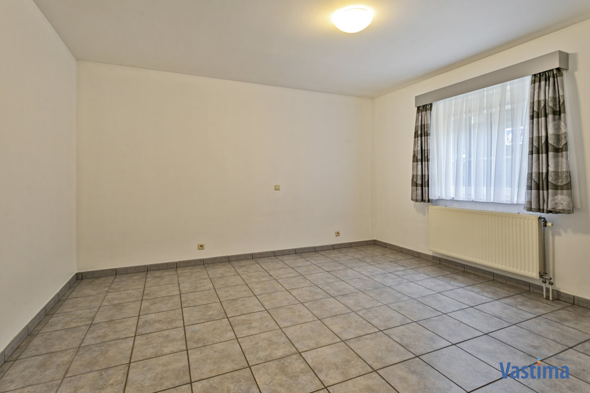 Appartement Verhuurd Asse - Lichtrijk gelijkvloersappartement met 2 slaapkamers, groot terras centrum Asse