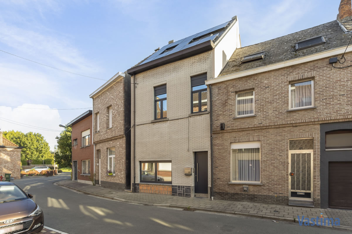 Huis Verkocht Aalst - Gezinswoning met 4 slaapkamers en zonnepanelen