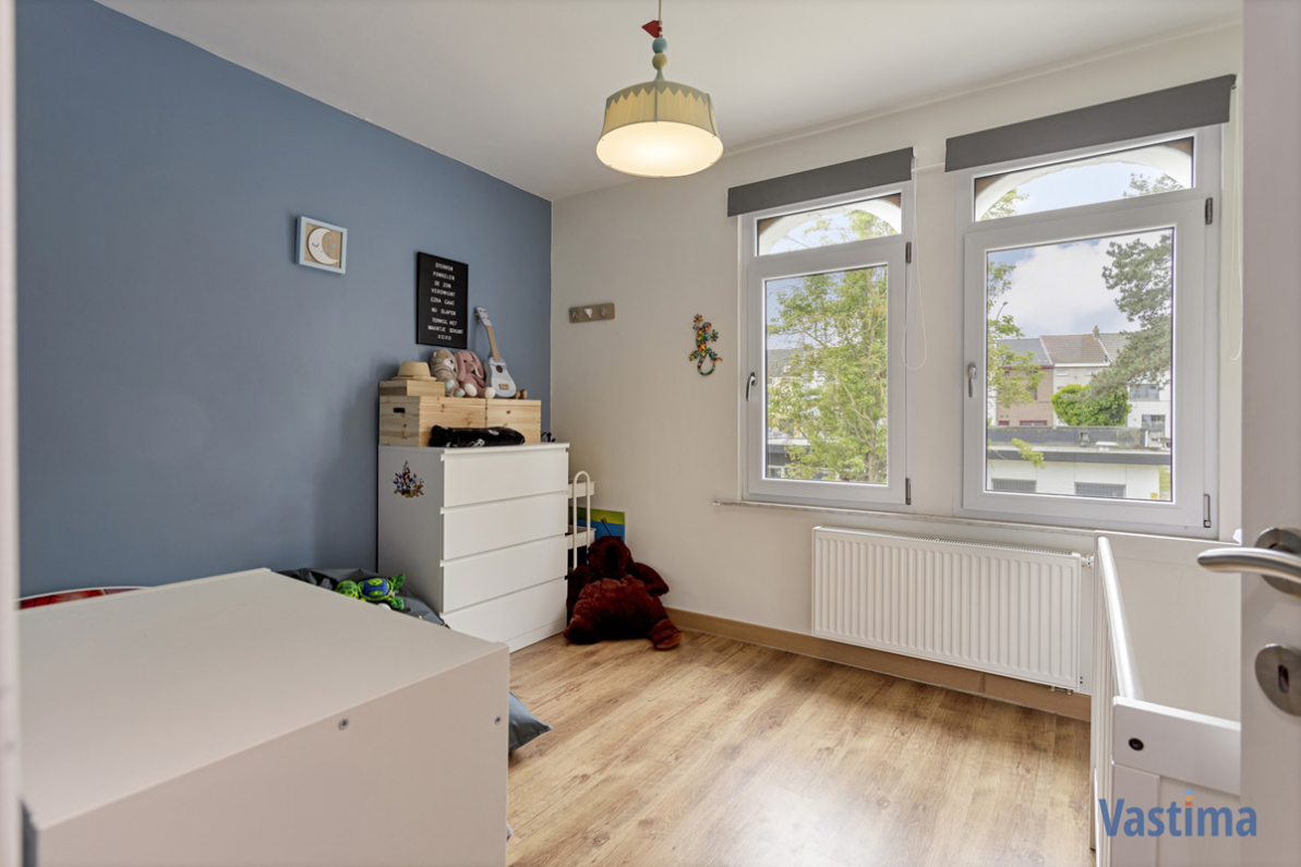 Immo Vastima - Huis Verkocht Aalst - Gerenoveerde starterswoning met 2 à 3 slaapkamers en garage