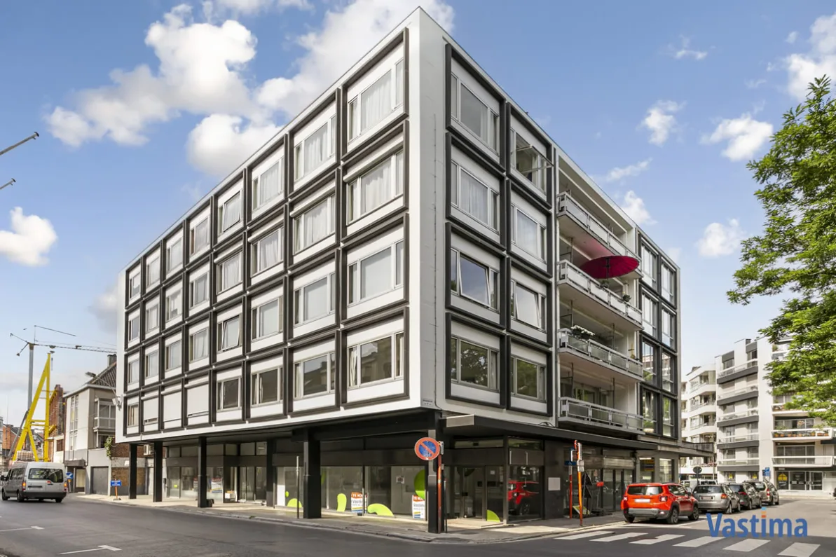 Immo Vastima - Commercieel Verkocht Aalst - Handelspand met grote vitrine centrum Aalst