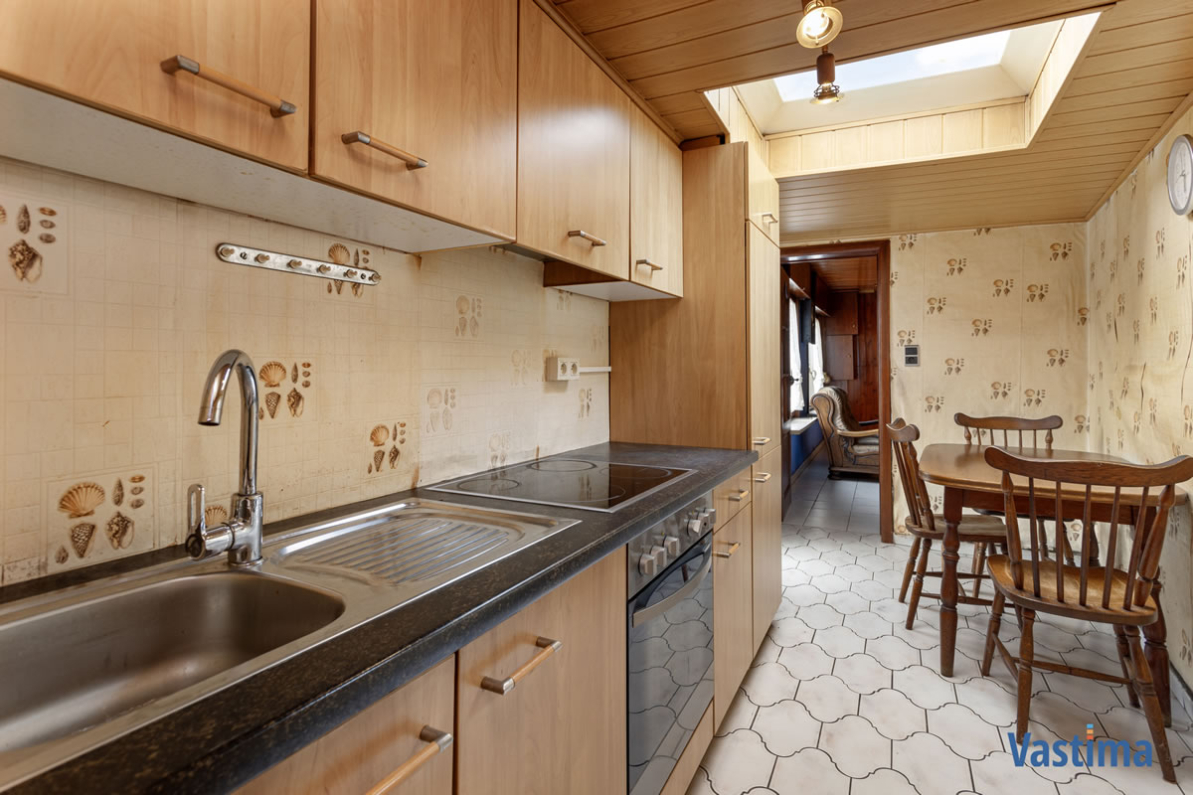 Immo Vastima - Huis Verkocht Moorsel - Te renoveren hoevetje met ruime garage in groen omgeving