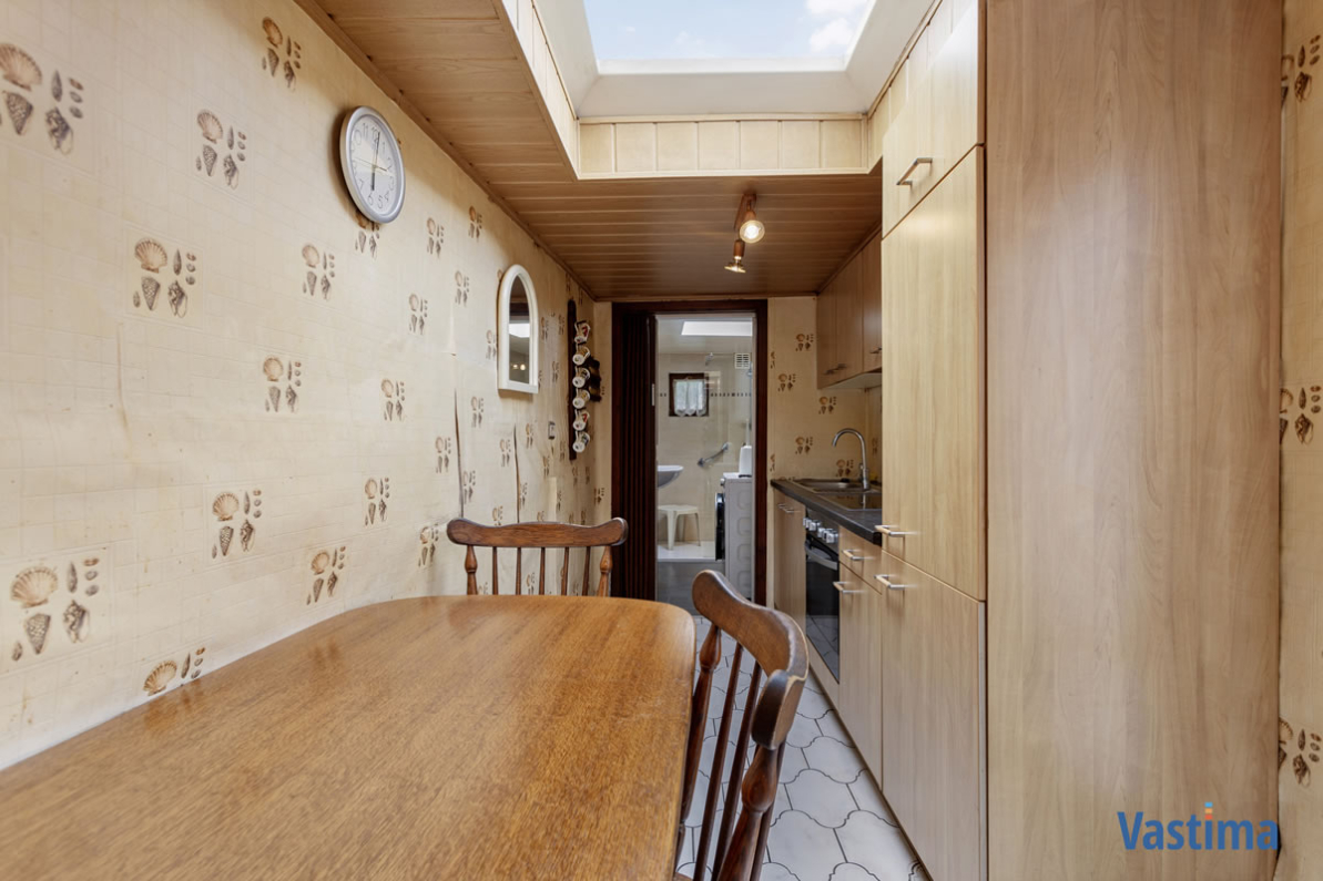 Immo Vastima - Huis Verkocht Moorsel - Te renoveren hoevetje met ruime garage in groen omgeving