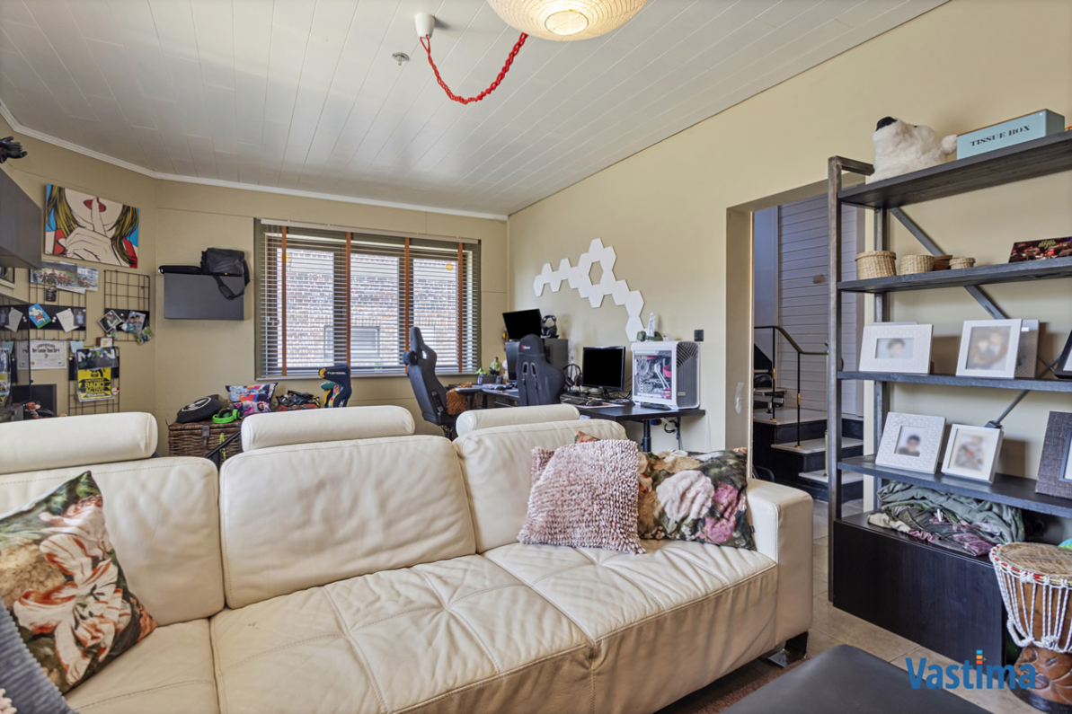 Immo Vastima - Huis Te koop Moorsel - Ruime gezinswoning met 2 à 3 slaapkamers en garage