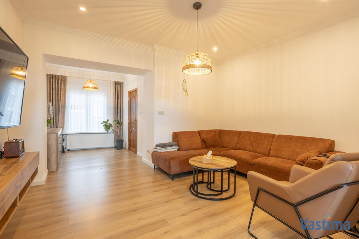 Immo Vastima - Huis Verkocht Aalst - Gerenoveerde stadswoning met 2 à 3 slaapkamers en stadstuintje