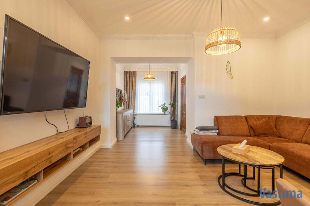 Immo Vastima - Huis Verkocht Aalst - Gerenoveerde stadswoning met 2 à 3 slaapkamers en stadstuintje