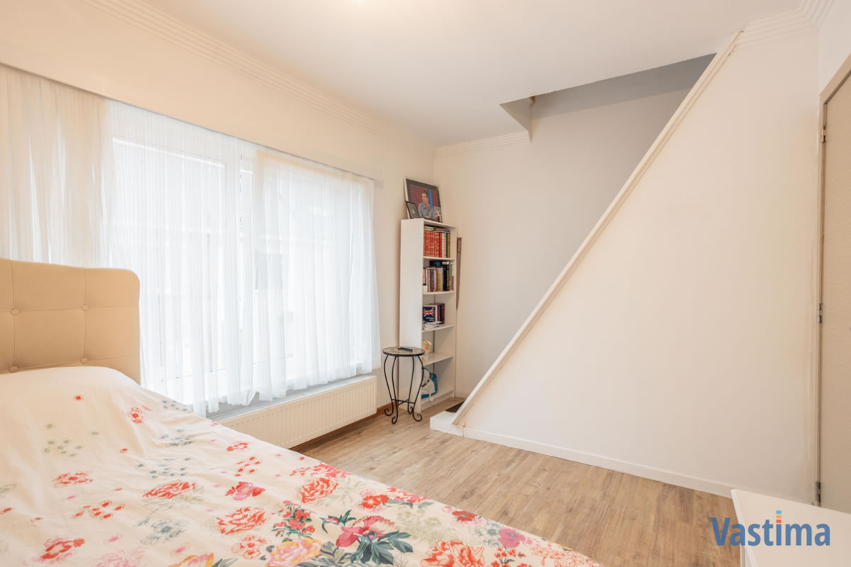 Immo Vastima - Huis Verkocht Aalst - Gerenoveerde stadswoning met 2 à 3 slaapkamers en stadstuintje