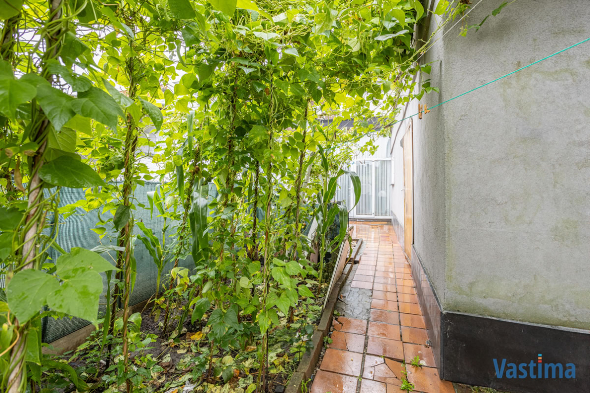 Immo Vastima - Huis Verkocht Aalst - Gerenoveerde stadswoning met 2 à 3 slaapkamers en stadstuintje