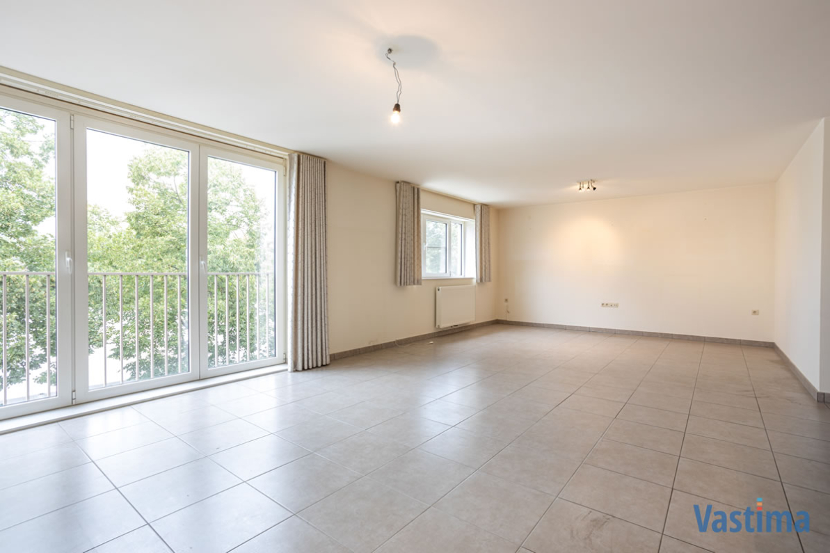 Immo Vastima - Appartement Verhuurd Aalst - RIANT APPARTEMENT MET 2 SLAAPKAMERS, TERRAS, LIFT EN RUIME PARKINGGELEGENHEID