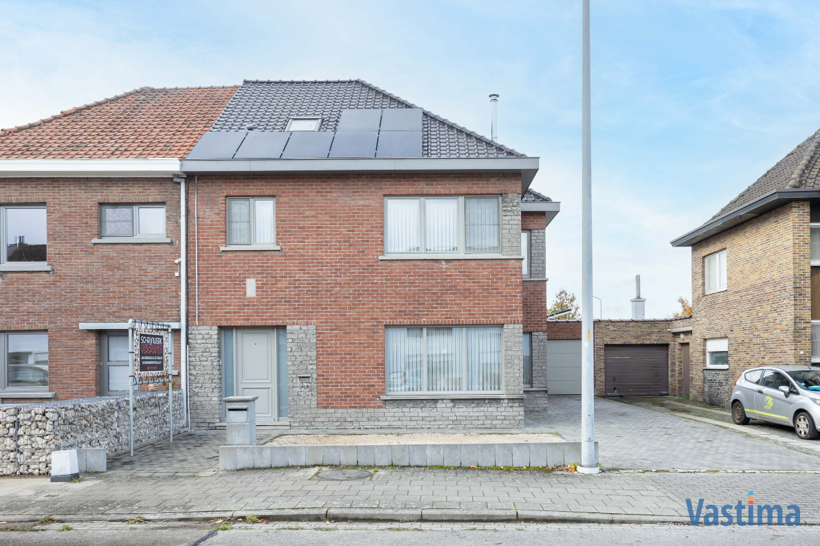 Immo Vastima - Huis Verkocht Erembodegem - Instapklare gezinswoning met tuin, garage en zonnepanelen