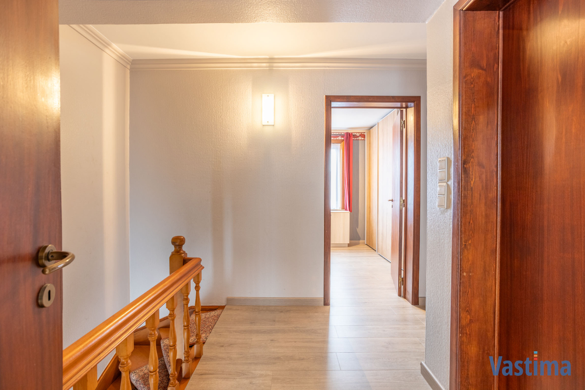 Immo Vastima - Huis Verkocht Erembodegem - Instapklare gezinswoning met tuin, garage en zonnepanelen