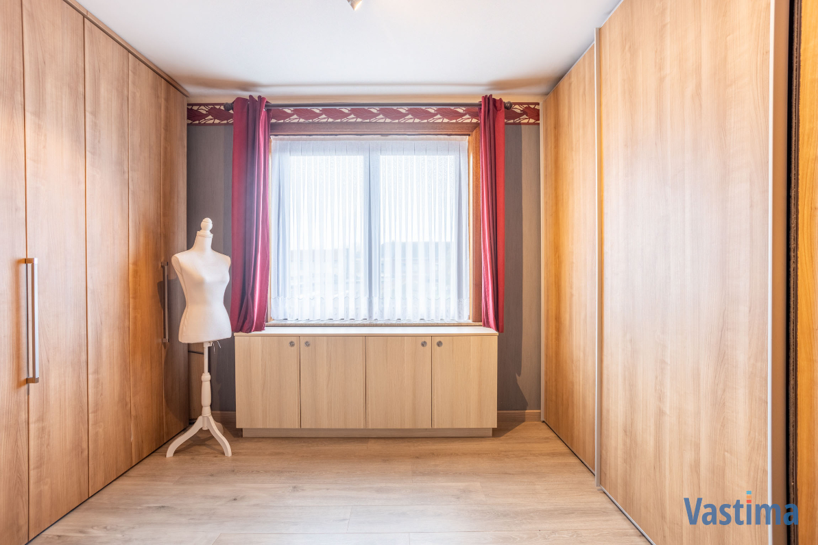 Immo Vastima - Huis Verkocht Erembodegem - Instapklare gezinswoning met tuin, garage en zonnepanelen