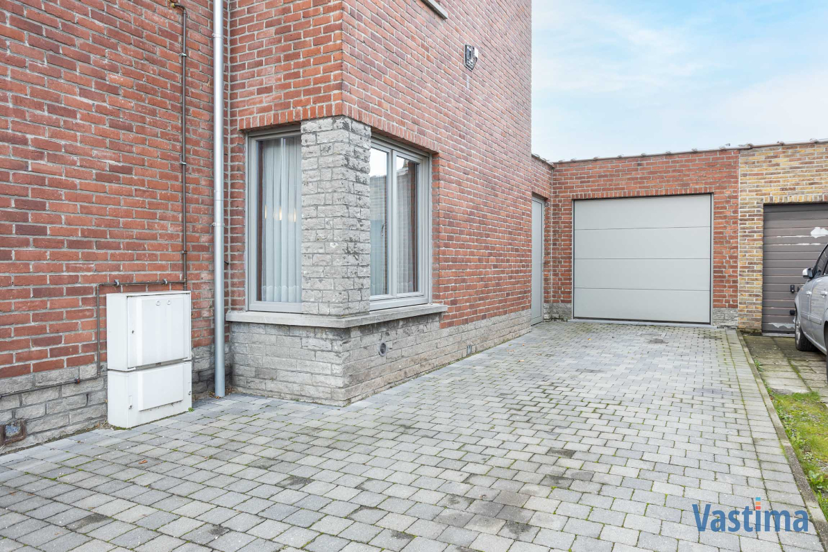 Immo Vastima - Huis Verkocht Erembodegem - Instapklare gezinswoning met tuin, garage en zonnepanelen