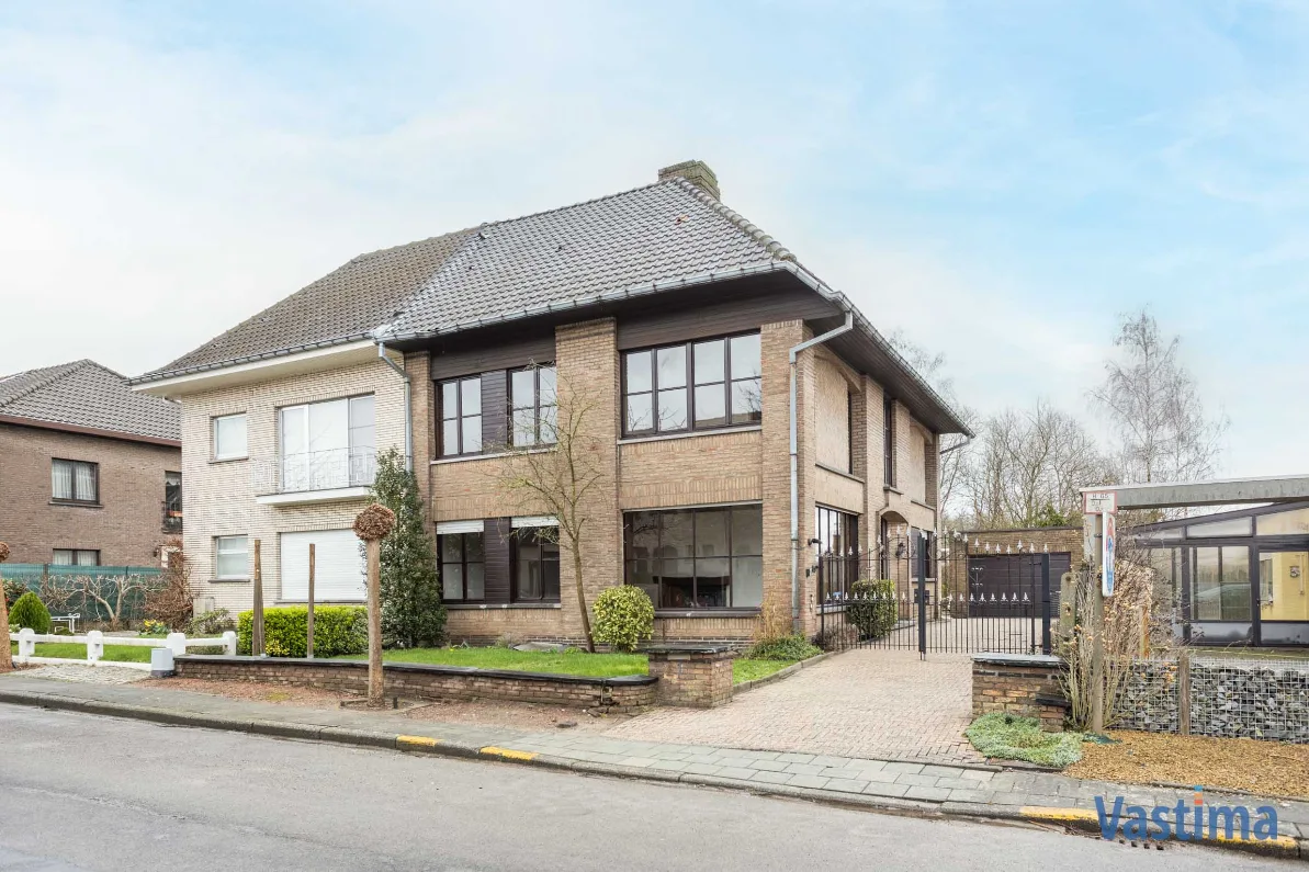 Immo Vastima - Huis Verkocht Aalst - Ruime lichtrijke gezinswoning met tuin en garage
