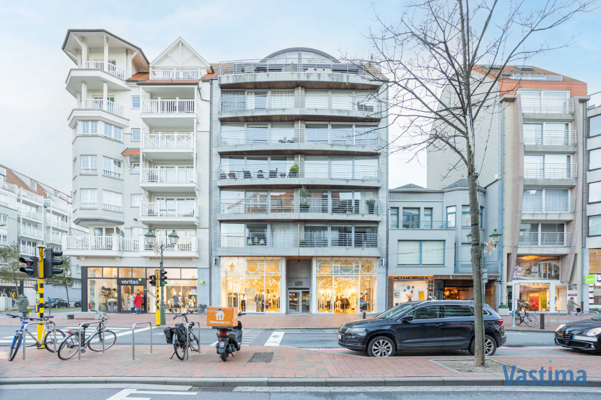 Immo Vastima - Appartement Te koop Knokke - Hedendaags leefappartement met 2 terrassen