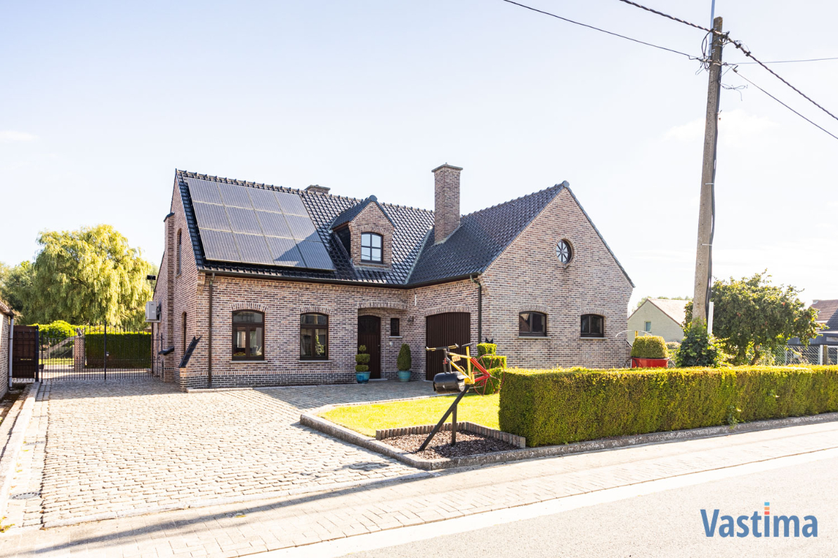 Immo Vastima - Huis Te koop Nieuwerkerken - Villla met prachtig aangelegd domein