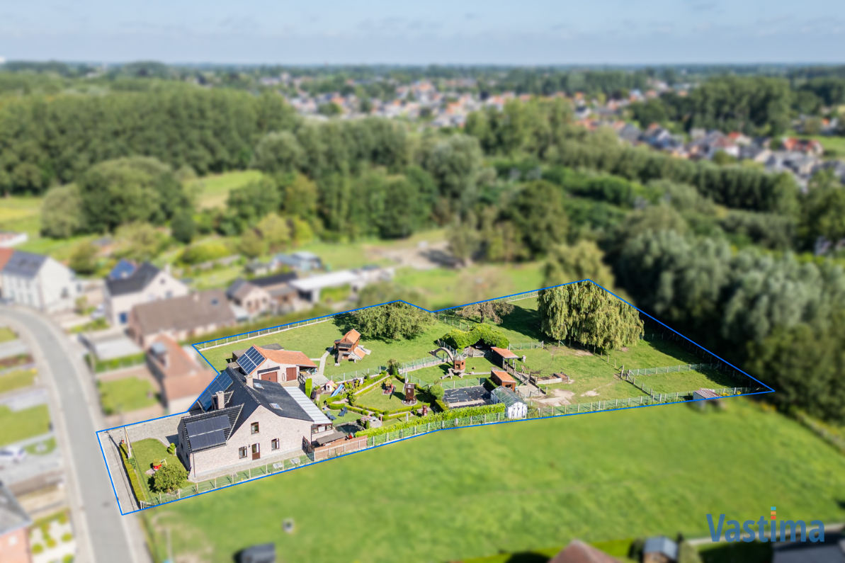 Immo Vastima - Huis Te koop Nieuwerkerken - Villla met prachtig aangelegd domein