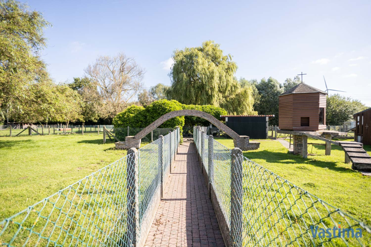 Immo Vastima - Huis Te koop Nieuwerkerken - Villla met prachtig aangelegd domein