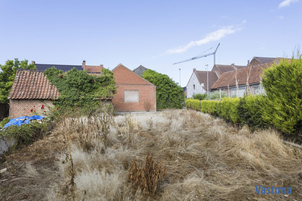 Immo Vastima - Huis Te koop Deftinge - Voormalige hoeve met EPC Label D in centrum Deftinge