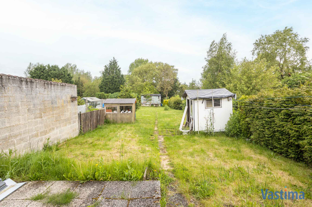 Immo Vastima - Huis Te koop Erembodegem - Ruime gezinswoning met tuin en garage