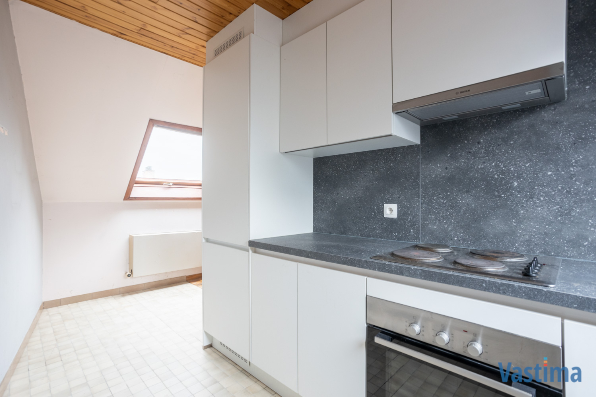 Immo Vastima - Appartement Te koop Aalst - Op te frissen dakappartement met loft allures