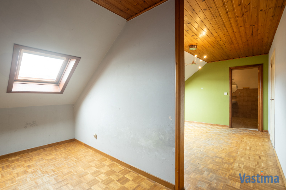 Immo Vastima - Appartement Te koop Aalst - Op te frissen dakappartement met loft allures