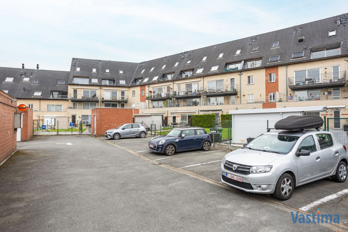 Immo Vastima - Appartement Te koop Aalst - Instapklaar gelijkvloers appartement met tuin en garage