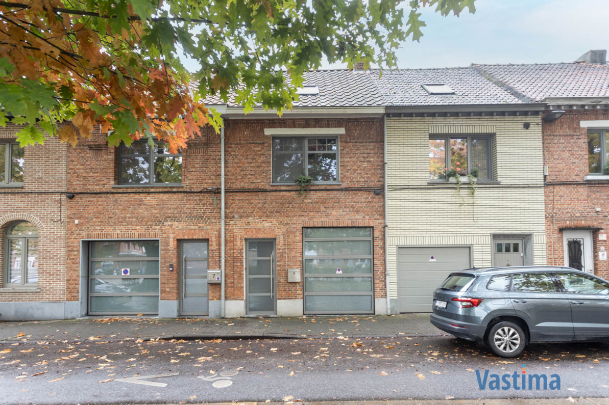 Immo Vastima - Huis Te koop Aalst - Stadswoning met aangelegde tuin nabij centrum Aalst