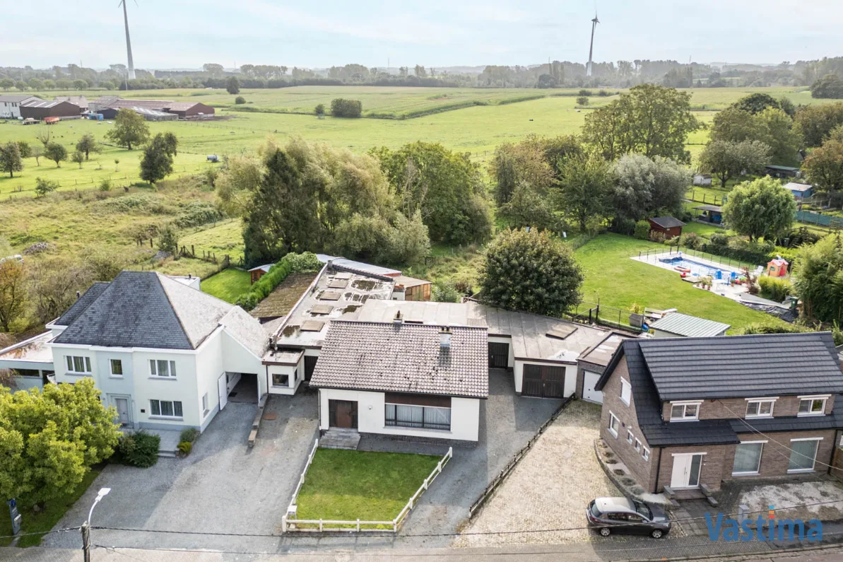 Immo Vastima - Huis Verkocht Denderhoutem - Gezinswoning met grote loods op een prachtig perceel