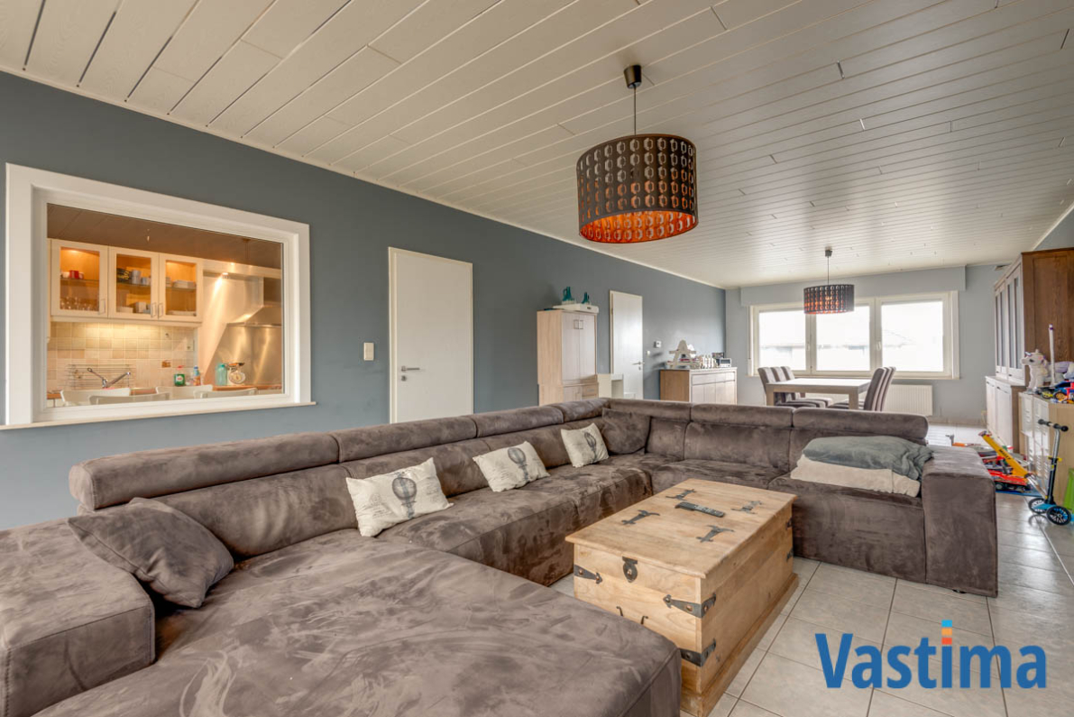 Immo Vastima - Appartement Verhuurd Heldergem - Riant duplex appartement in centrum Heldergem