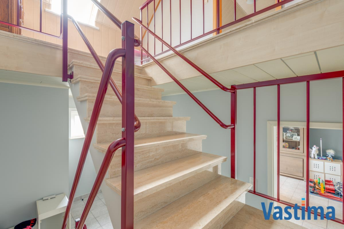 Immo Vastima - Appartement Verhuurd Heldergem - Riant duplex appartement in centrum Heldergem