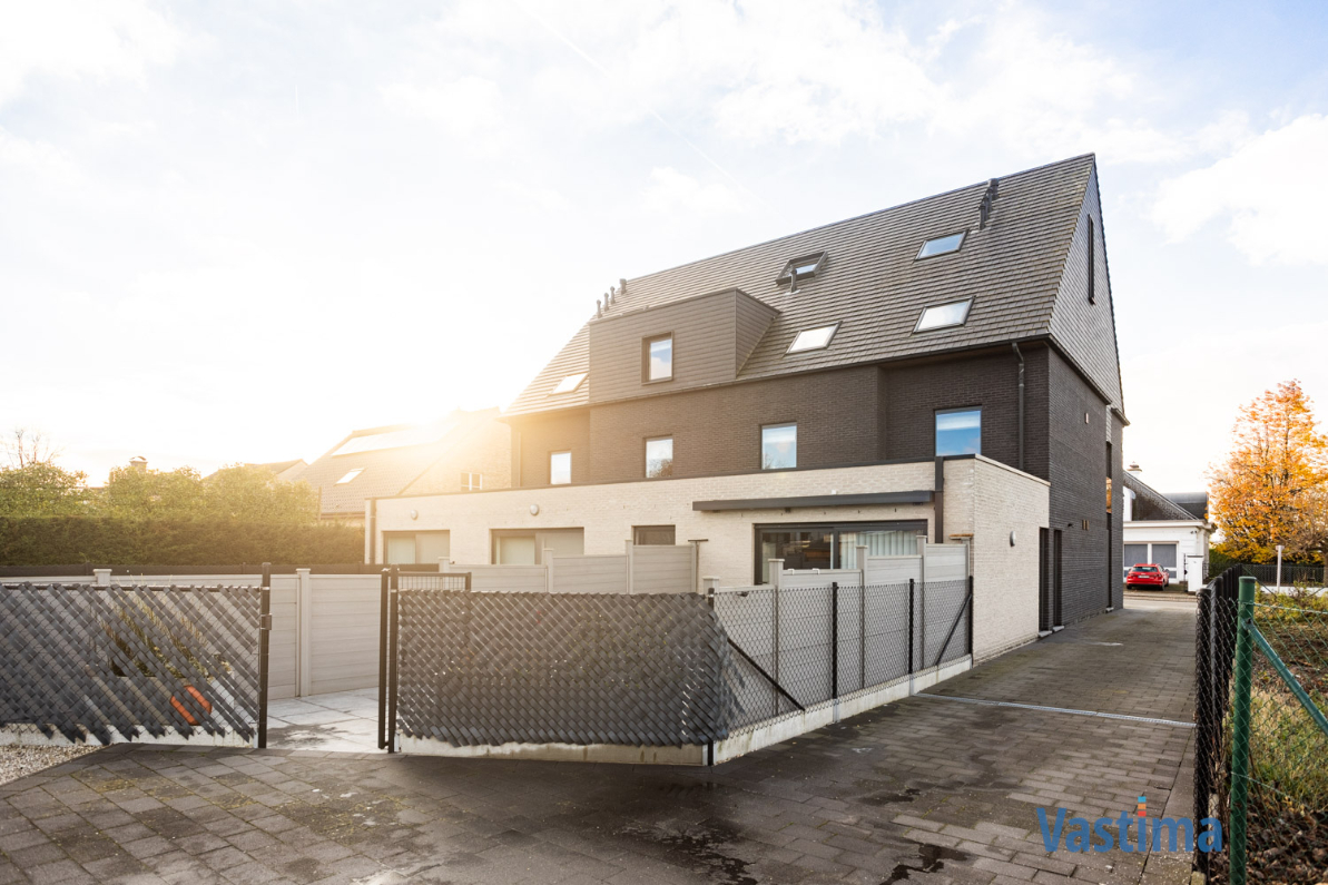 Immo Vastima - Appartement Te koop Aalst - Exclusieve duplex met 3 slaapkamers en terras