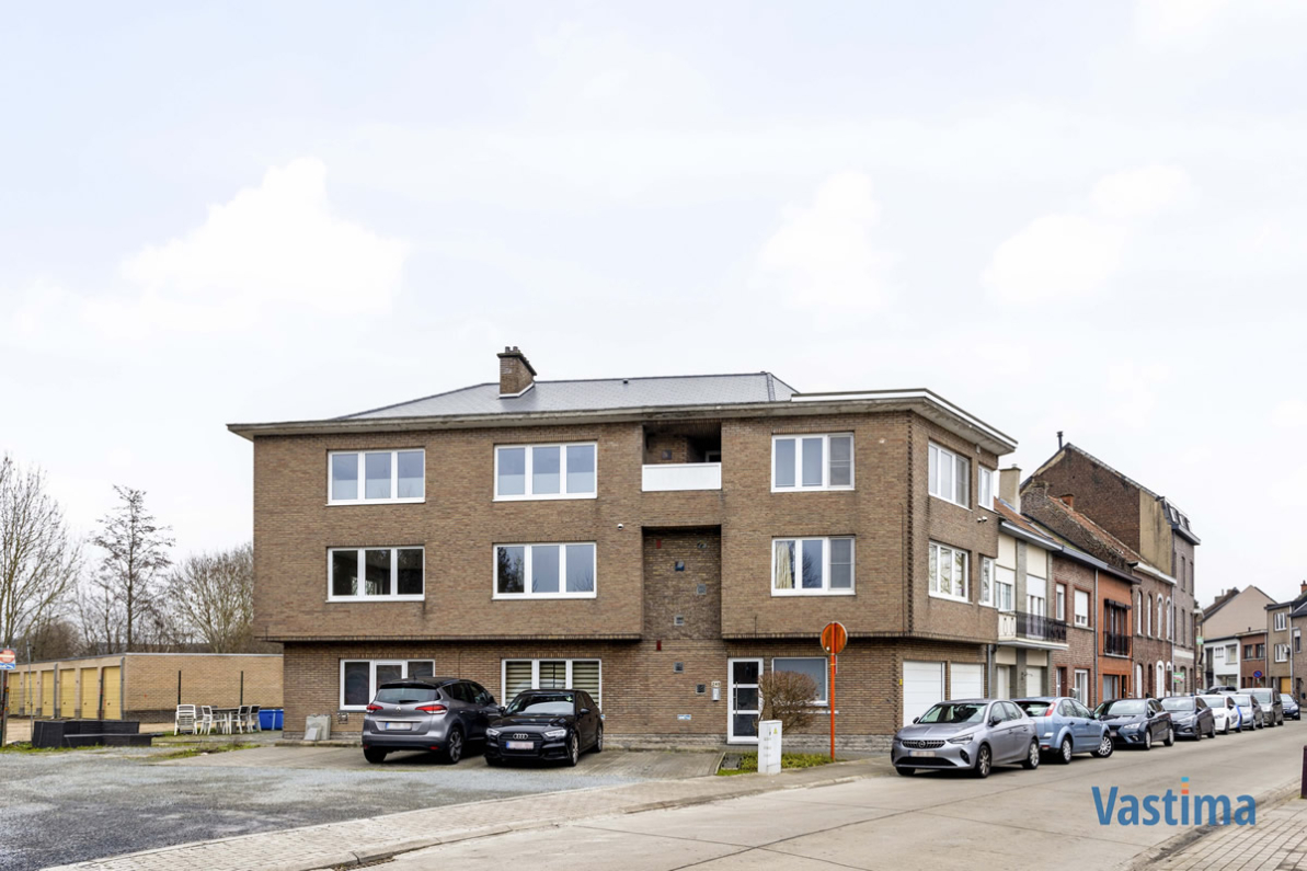 Immo Vastima - Appartement Te koop Aalst - Ruim appartement met 2 slaapkamers en garage in rustige stadsrand