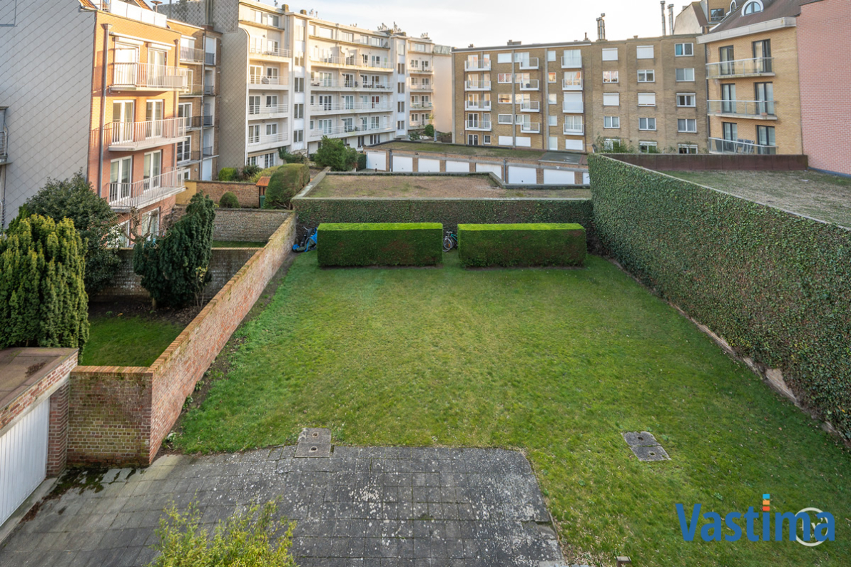 Immo Vastima - Appartement Te koop Knokke - Instapklare bemeubelde studio nabij het strand