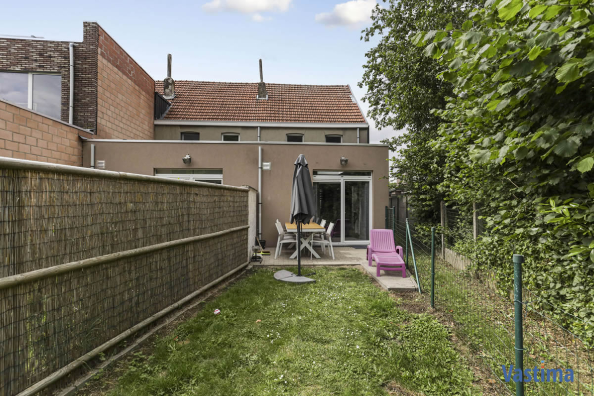 Immo Vastima - Huis Te koop Haaltert - Instapklare woning met 2 slaapkamers en tuin