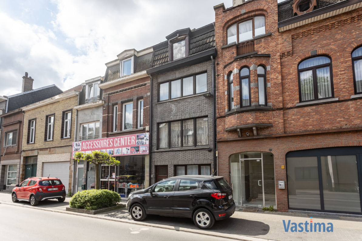 Immo Vastima - Huis Te koop Aalst - Ruime gezinswoning met 4 slaapkamers en tuin centrum Aalst