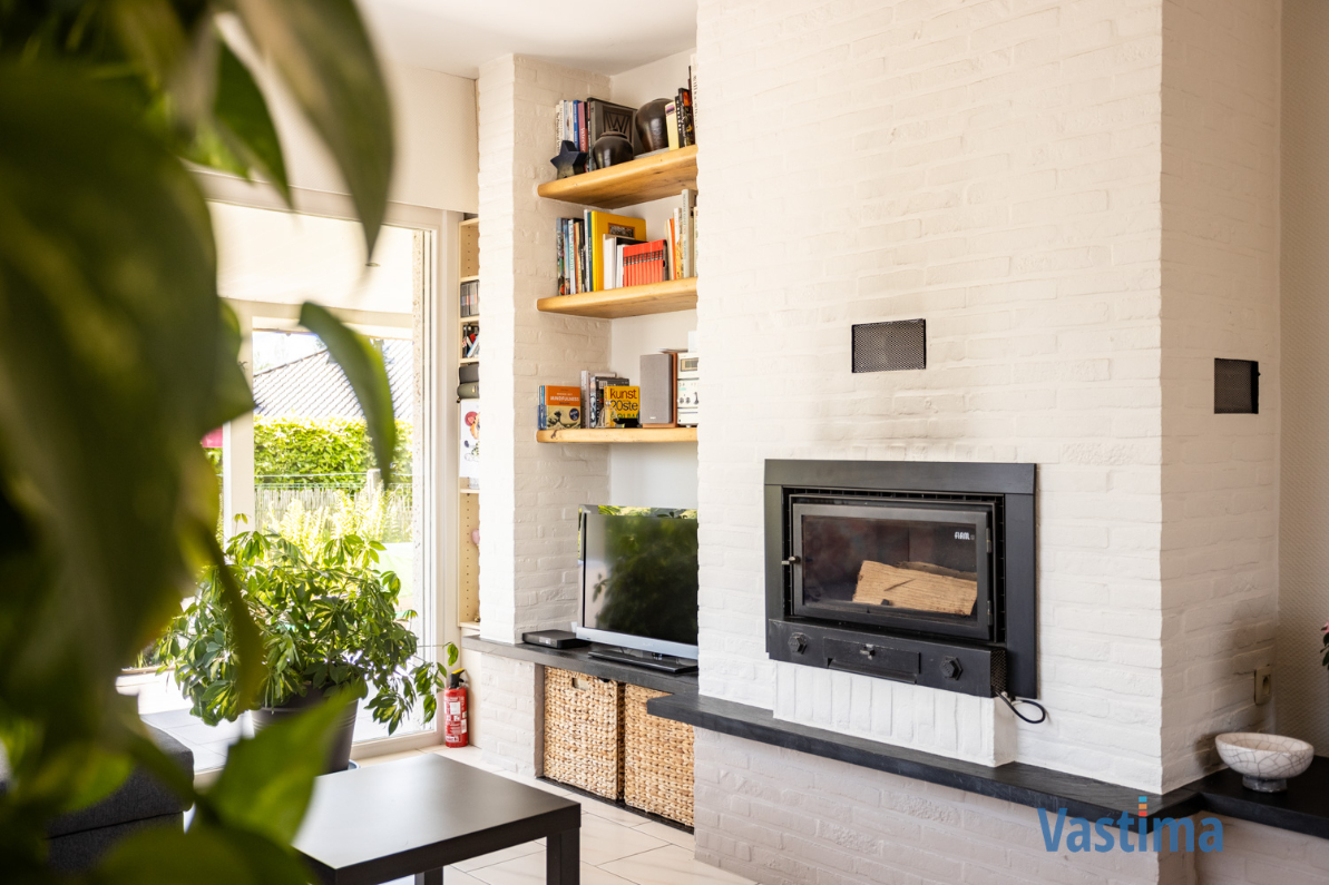 Immo Vastima - Huis Te koop Ternat - Bungalow in een oase van ruimte en rust in het hart van Ternat – ideaal voor gezinnen, kangoeroe wonen of vrij beroeper.