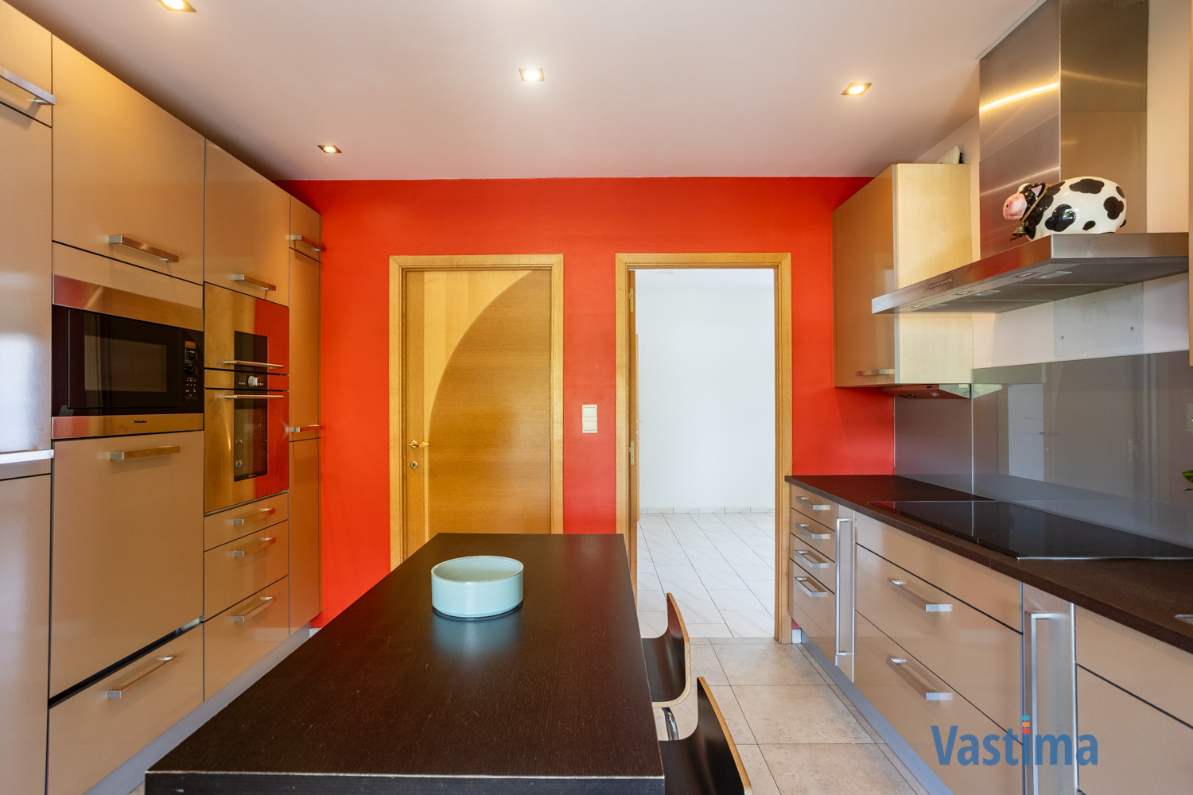 Immo Vastima - Huis Te koop Ternat - Bungalow in een oase van ruimte en rust in het hart van Ternat – ideaal voor gezinnen, kangoeroe wonen of vrij beroeper.