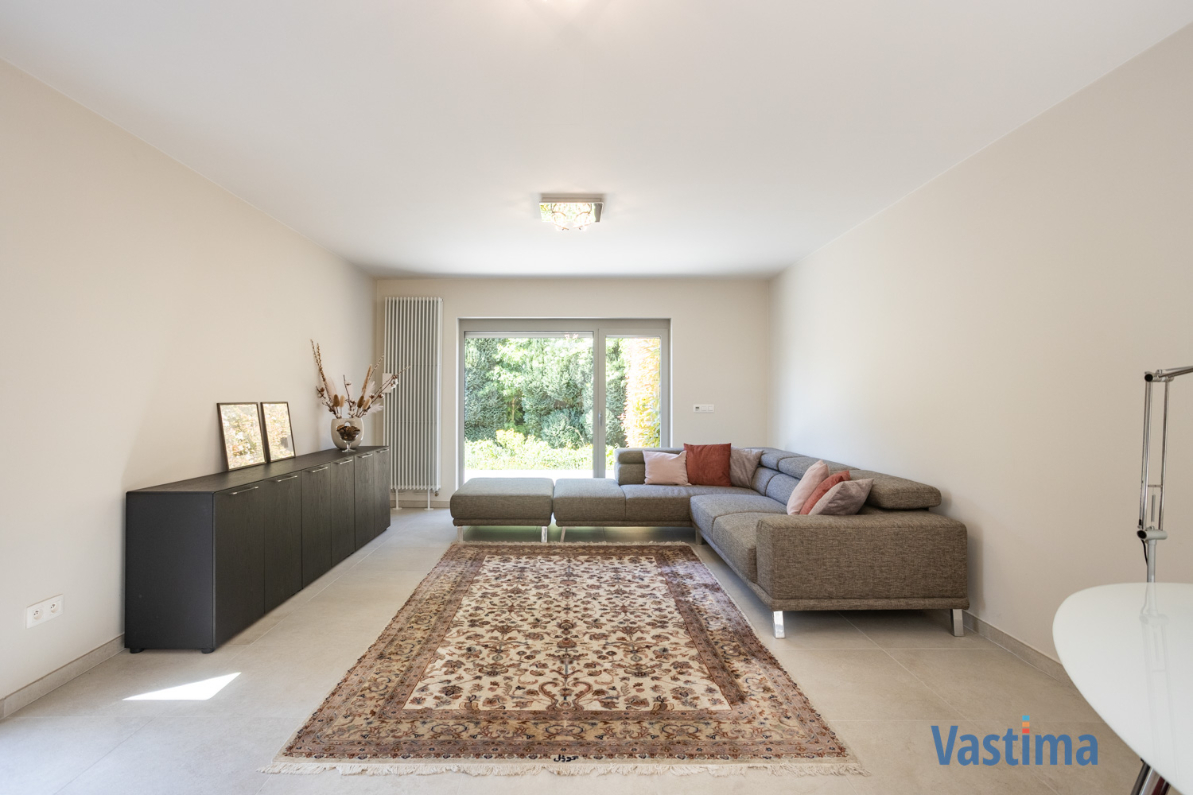 Immo Vastima - Huis Te koop Ternat - Bungalow in een oase van ruimte en rust in het hart van Ternat – ideaal voor gezinnen, kangoeroe wonen of vrij beroeper.