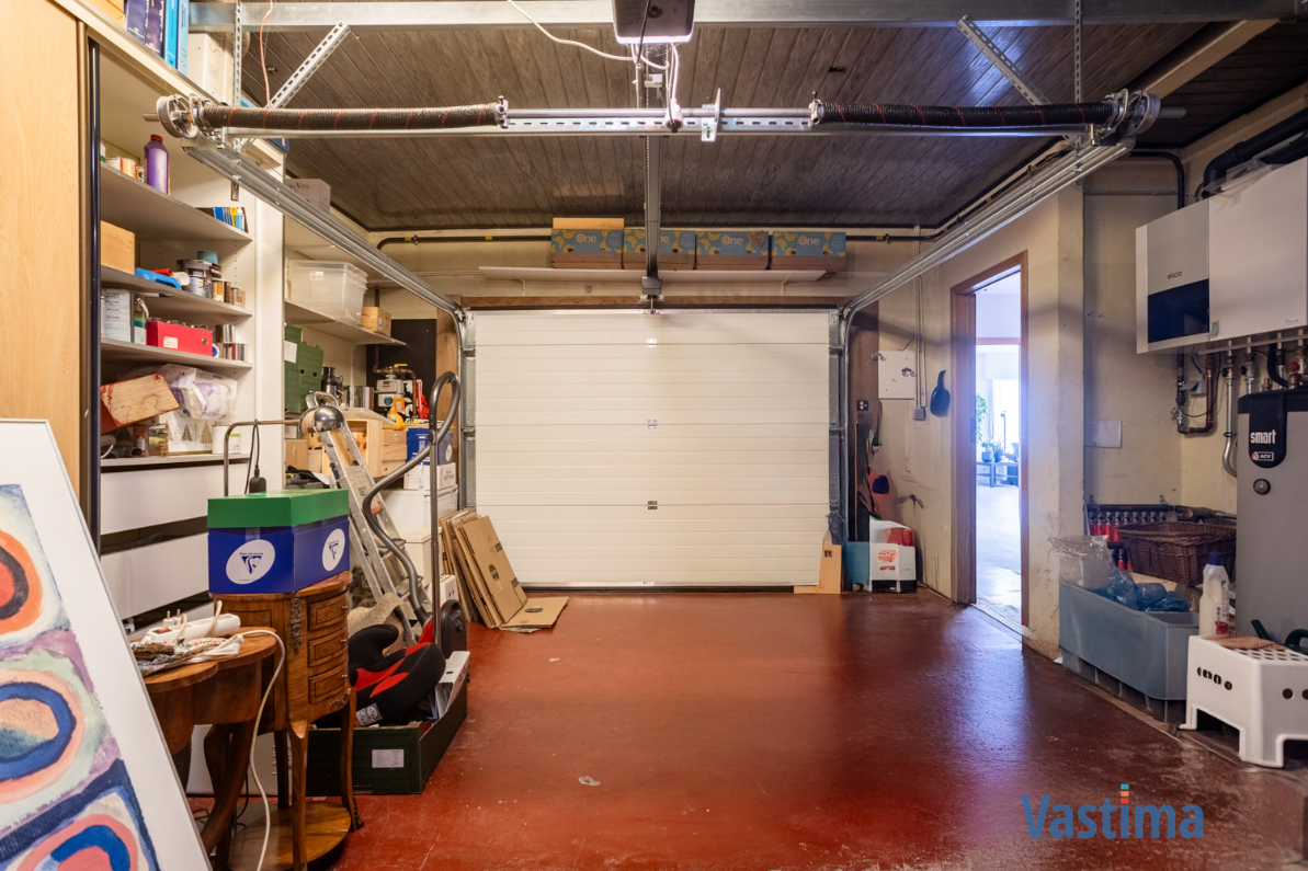 Immo Vastima - Huis Te koop Ternat - Bungalow in een oase van ruimte en rust in het hart van Ternat – ideaal voor gezinnen, kangoeroe wonen of vrij beroeper.