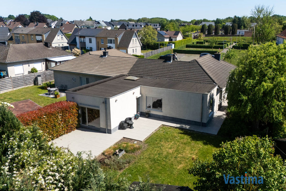 Immo Vastima - Huis Te koop Ternat - Bungalow in een oase van ruimte en rust in het hart van Ternat – ideaal voor gezinnen, kangoeroe wonen of vrij beroeper.