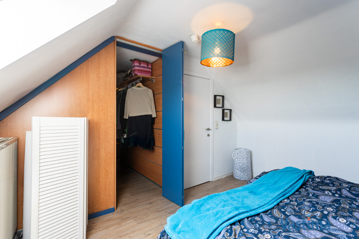 Immo Vastima - Appartement Te koop Aalst - Licht, Ruimte & Locatie – Instapklaar Duplexappartement met parking