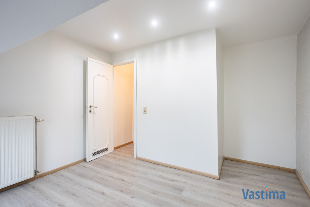 Immo Vastima - Huis Te koop Aalst - Stadswoning met 3 slaapkamers en buitenruimte centrum Aalst