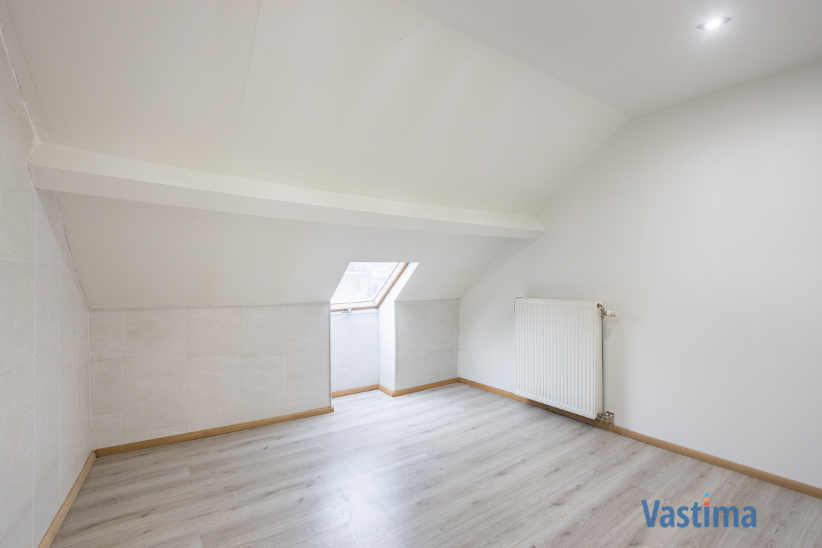 Immo Vastima - Huis Te koop Aalst - Stadswoning met 3 slaapkamers en buitenruimte centrum Aalst