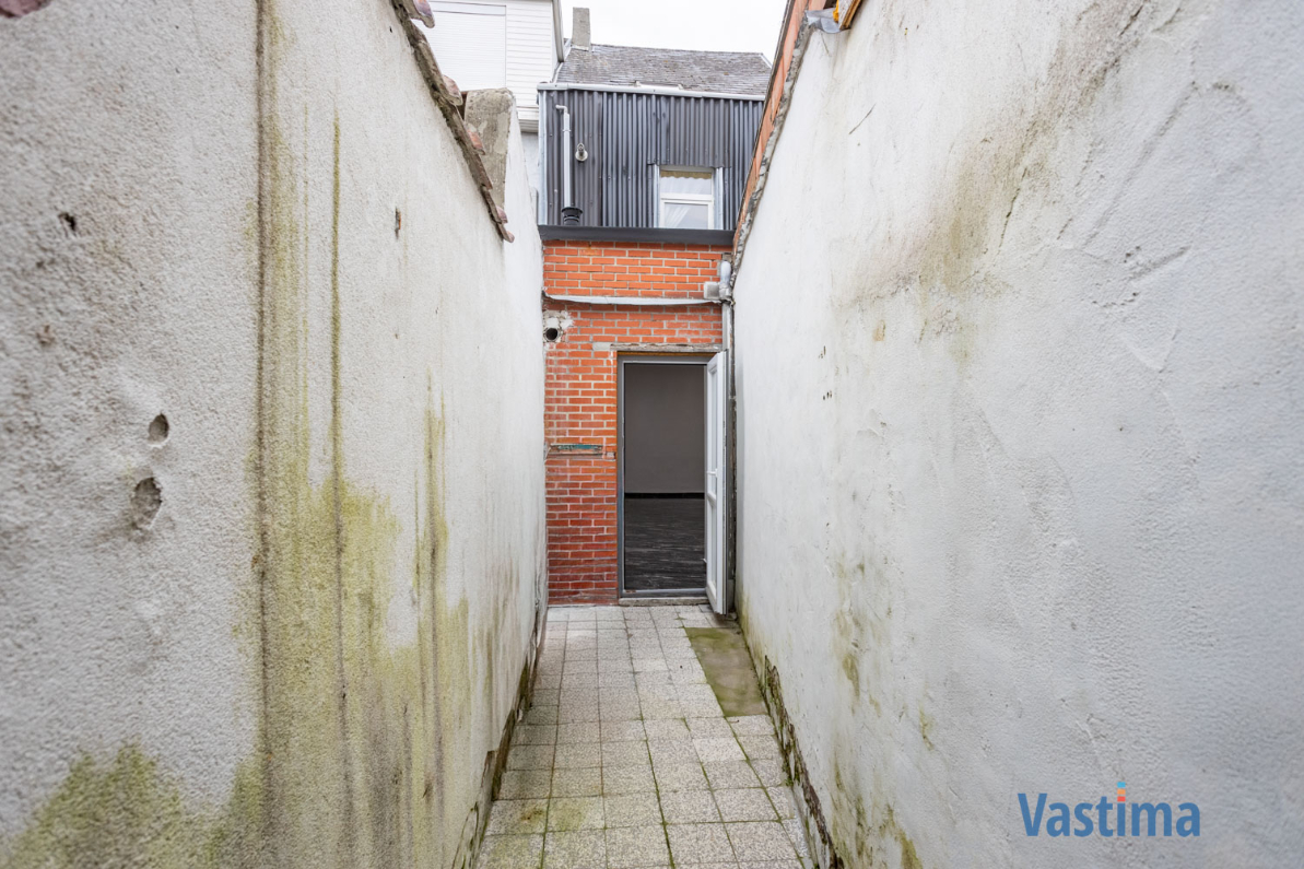 Immo Vastima - Huis Te koop Aalst - Stadswoning met 3 slaapkamers en buitenruimte centrum Aalst
