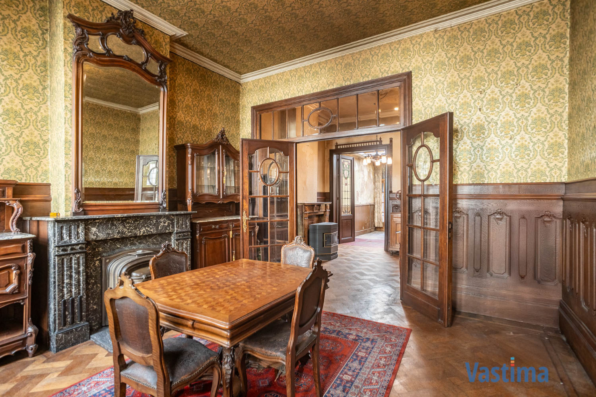 Immo Vastima - Huis Te koop Aalst - Historische charme in hartje Aalst – herenhuis met een verhaal