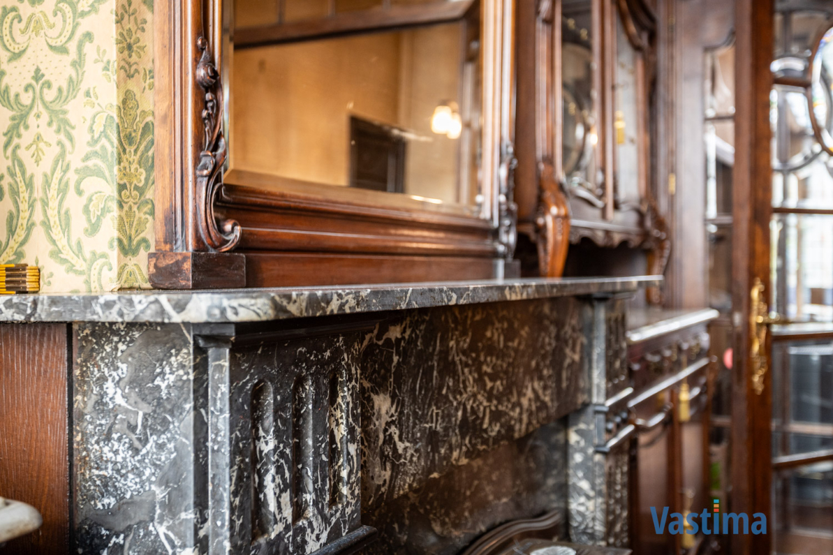 Immo Vastima - Huis Te koop Aalst - Historische charme in hartje Aalst – herenhuis met een verhaal