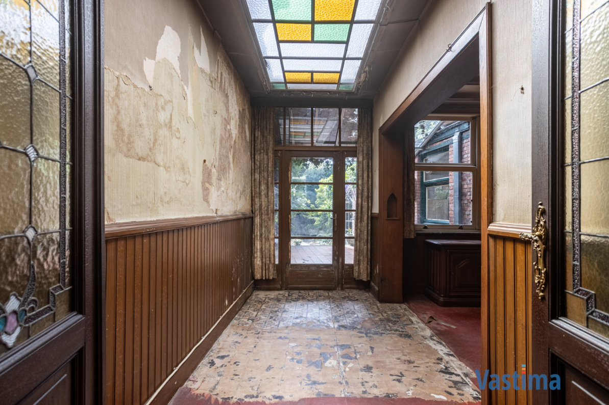 Immo Vastima - Huis Te koop Aalst - Historische charme in hartje Aalst – herenhuis met een verhaal
