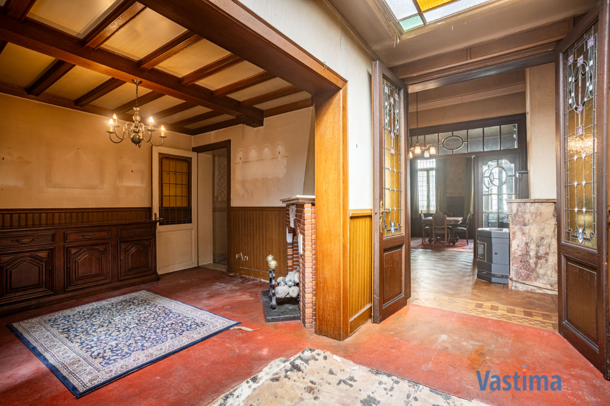 Immo Vastima - Huis Te koop Aalst - Historische charme in hartje Aalst – herenhuis met een verhaal