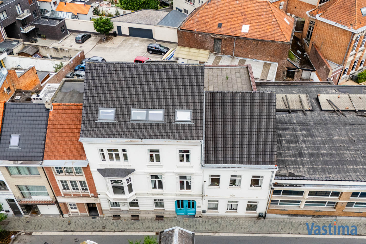 Immo Vastima - Huis Te koop Aalst - Uniek pand in hartje Aalst – voormalige school met tal van mogelijkheden