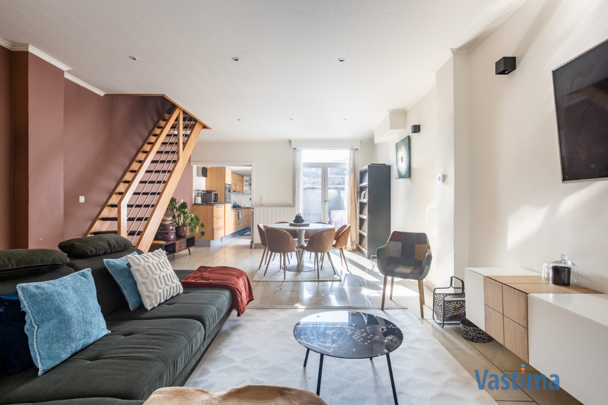 Immo Vastima - Huis Te koop Aalst - Ruime woning met 4 slaapkamers en buitenruimte centrum Aalst